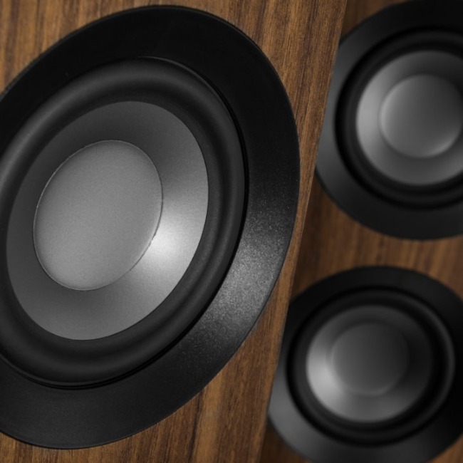 Jamo S 807